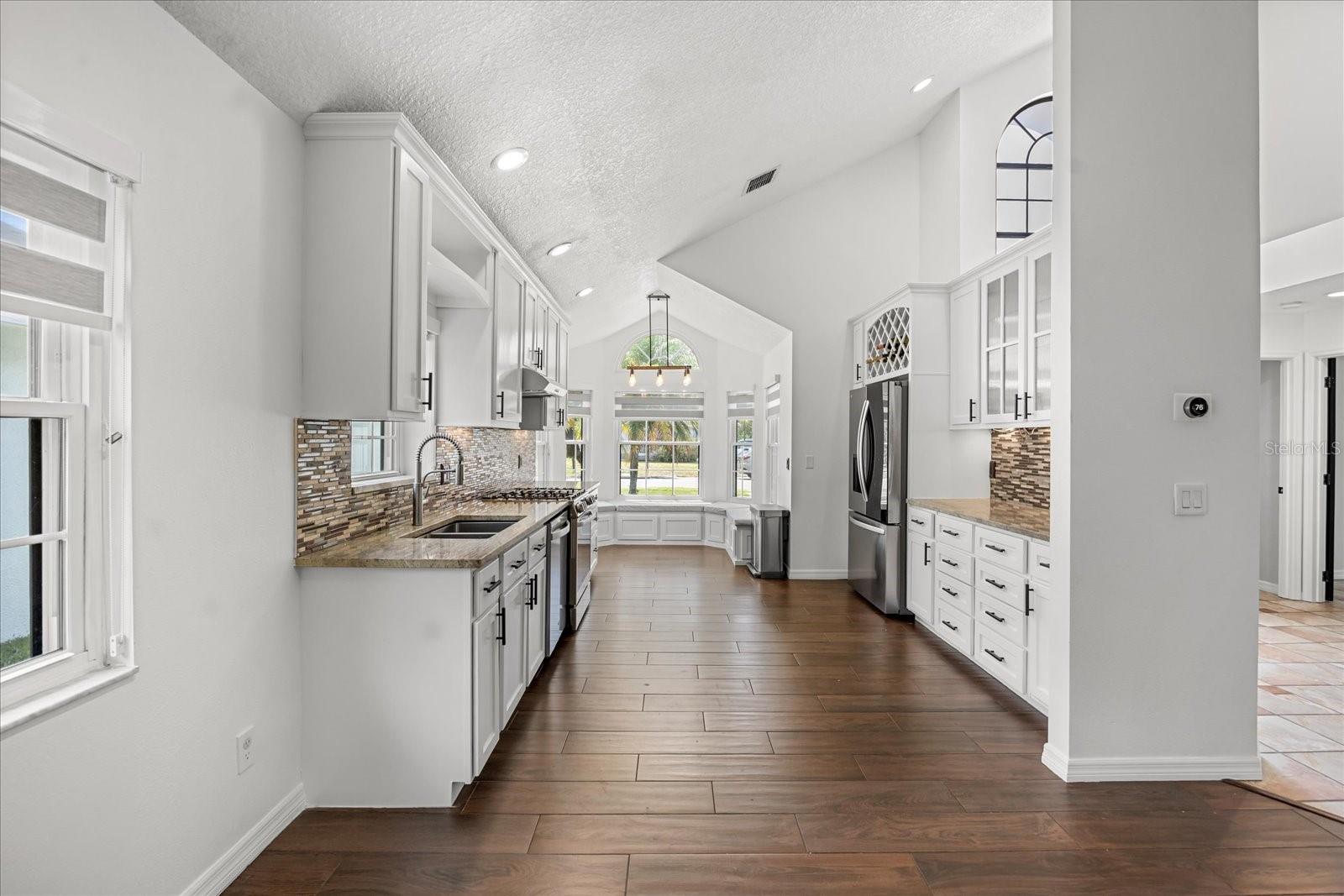 Image 6 of 38 For 5672 Parkview Lake Drive