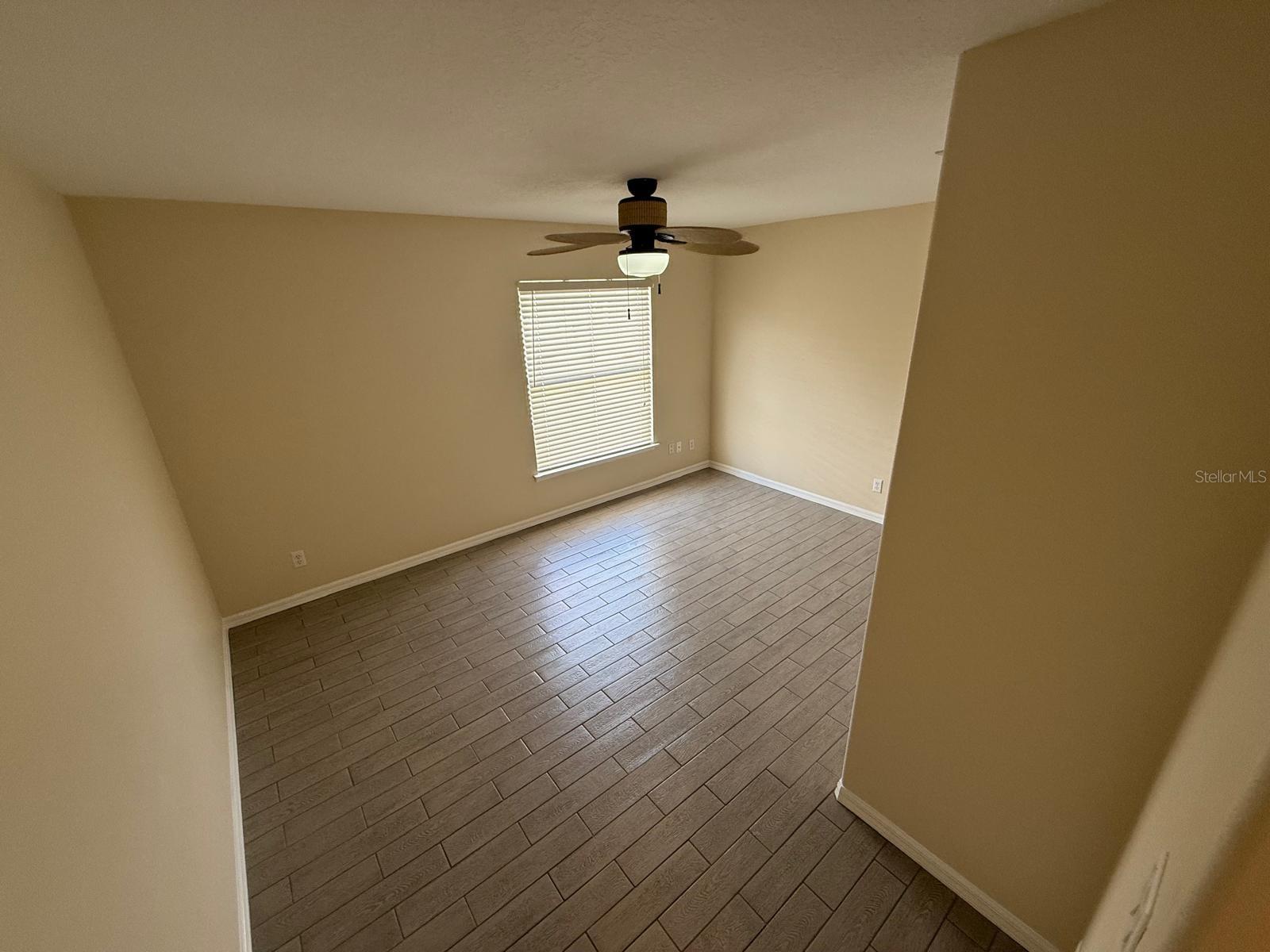 Image 14 of 21 For 1115 Fidelma Court