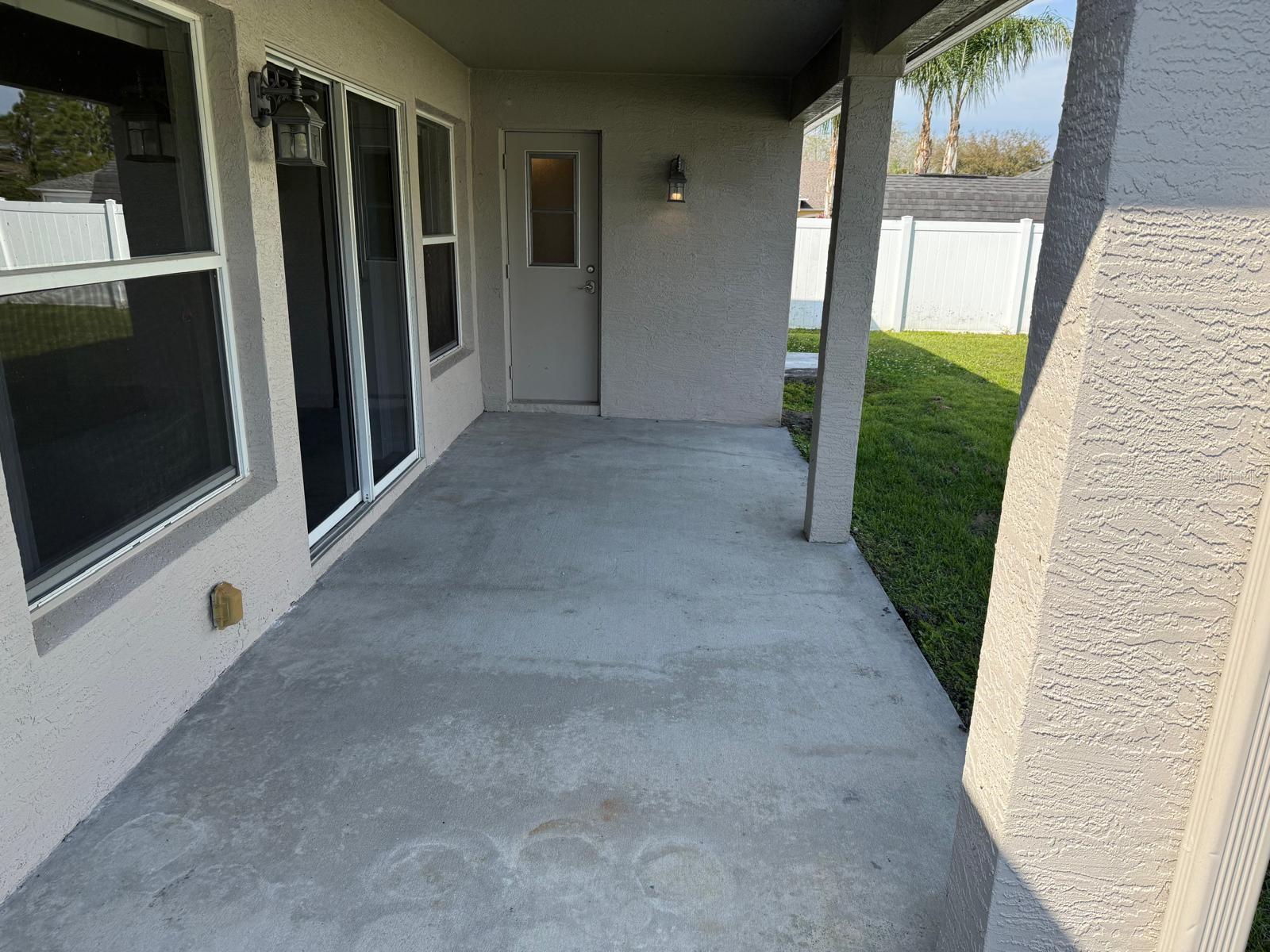 Image 19 of 21 For 1115 Fidelma Court