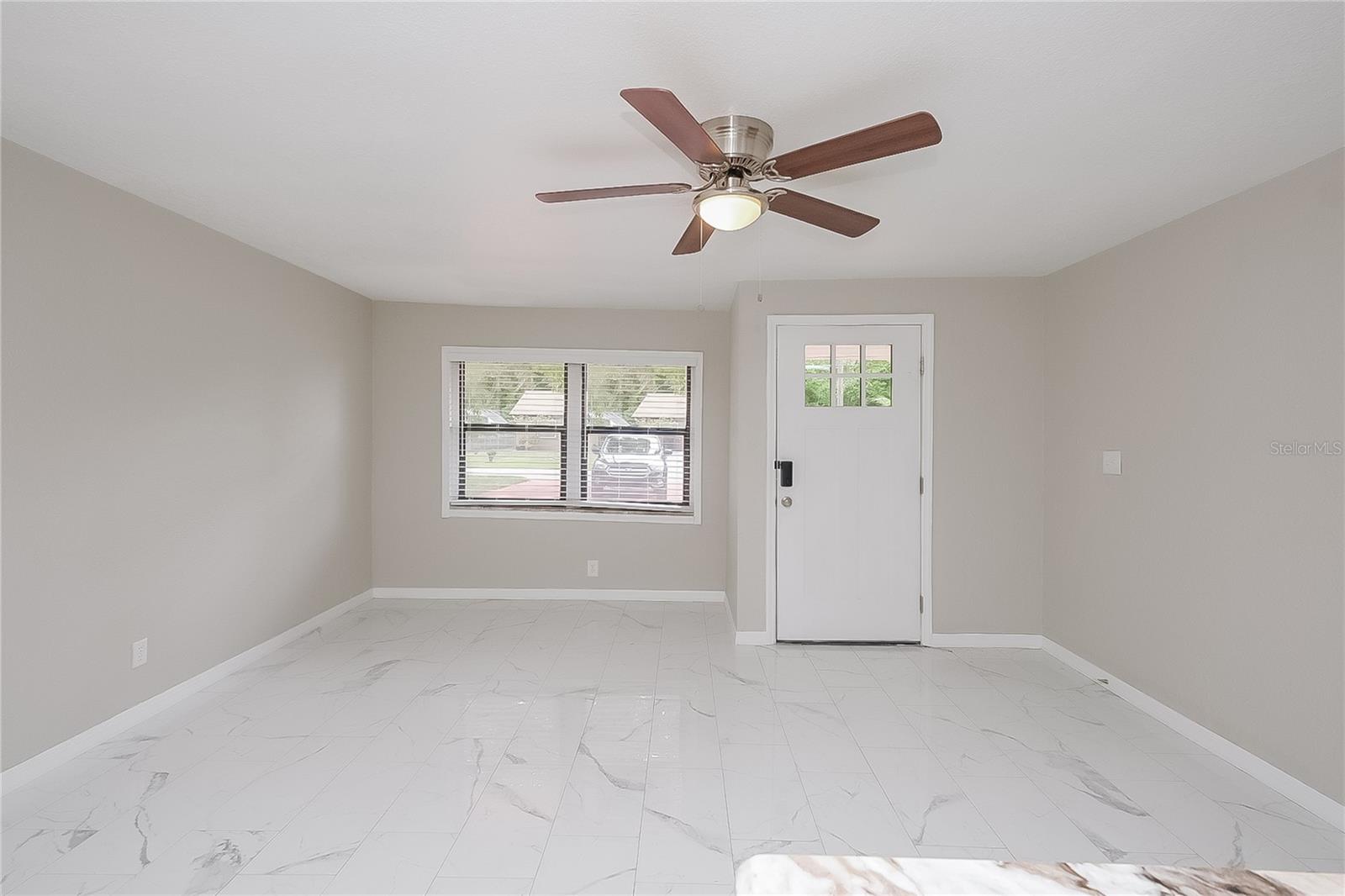 Image 5 of 16 For 1305 Walker Street