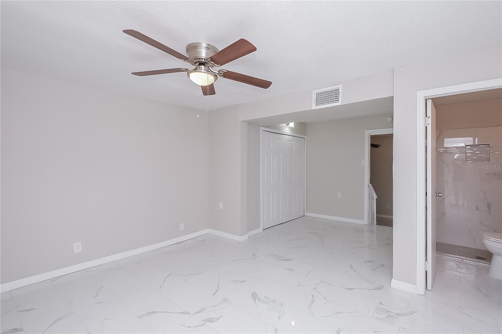 Image 9 of 16 For 1305 Walker Street