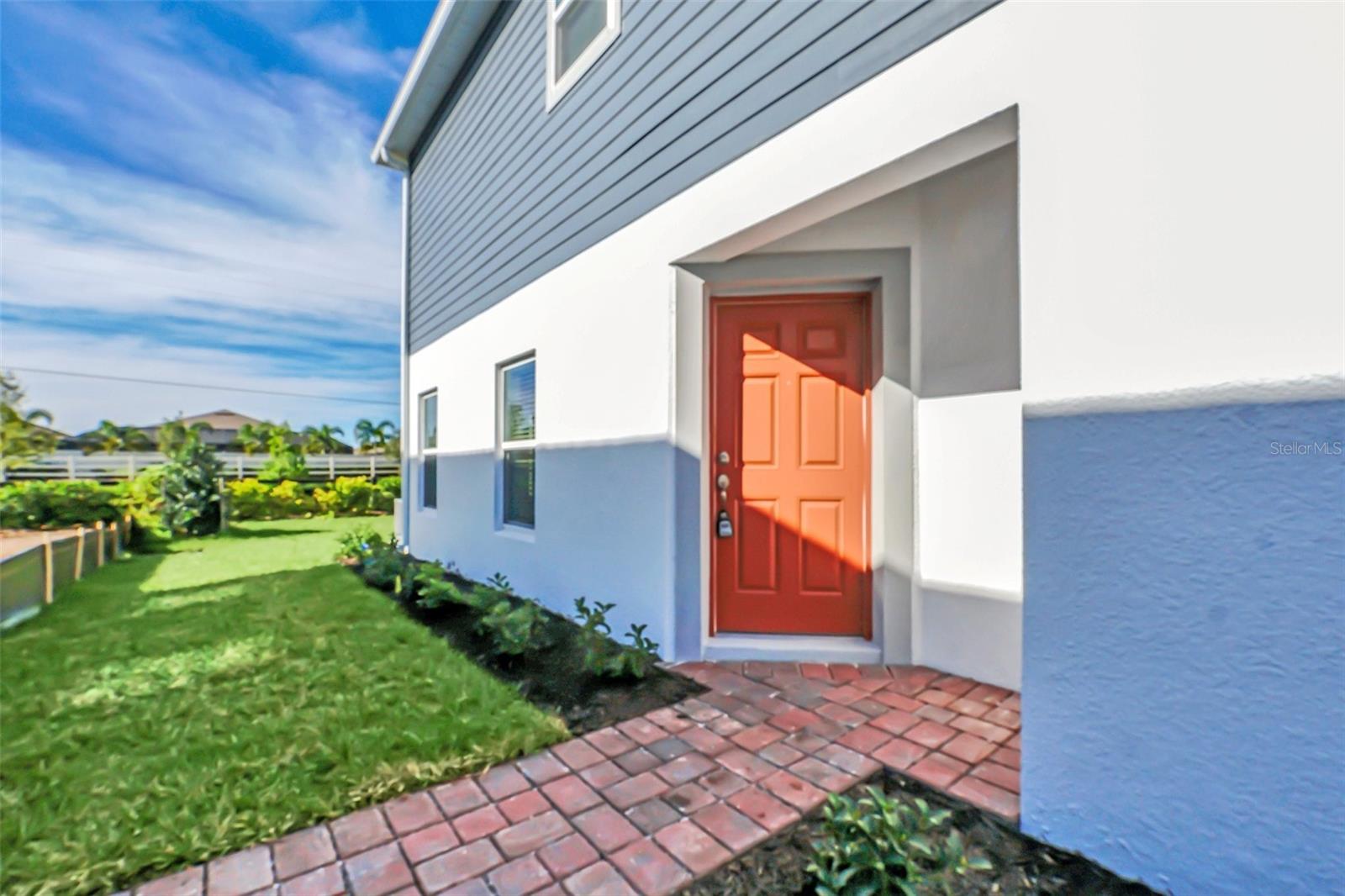 Image 3 of 29 For 2806 Narcoossee Commons Way