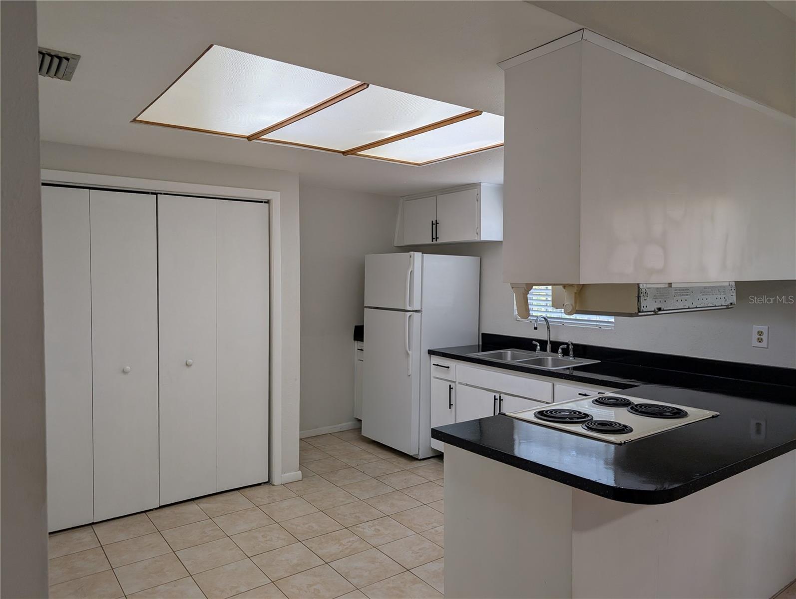 Image 3 of 14 For 9213 13th Street Apartment