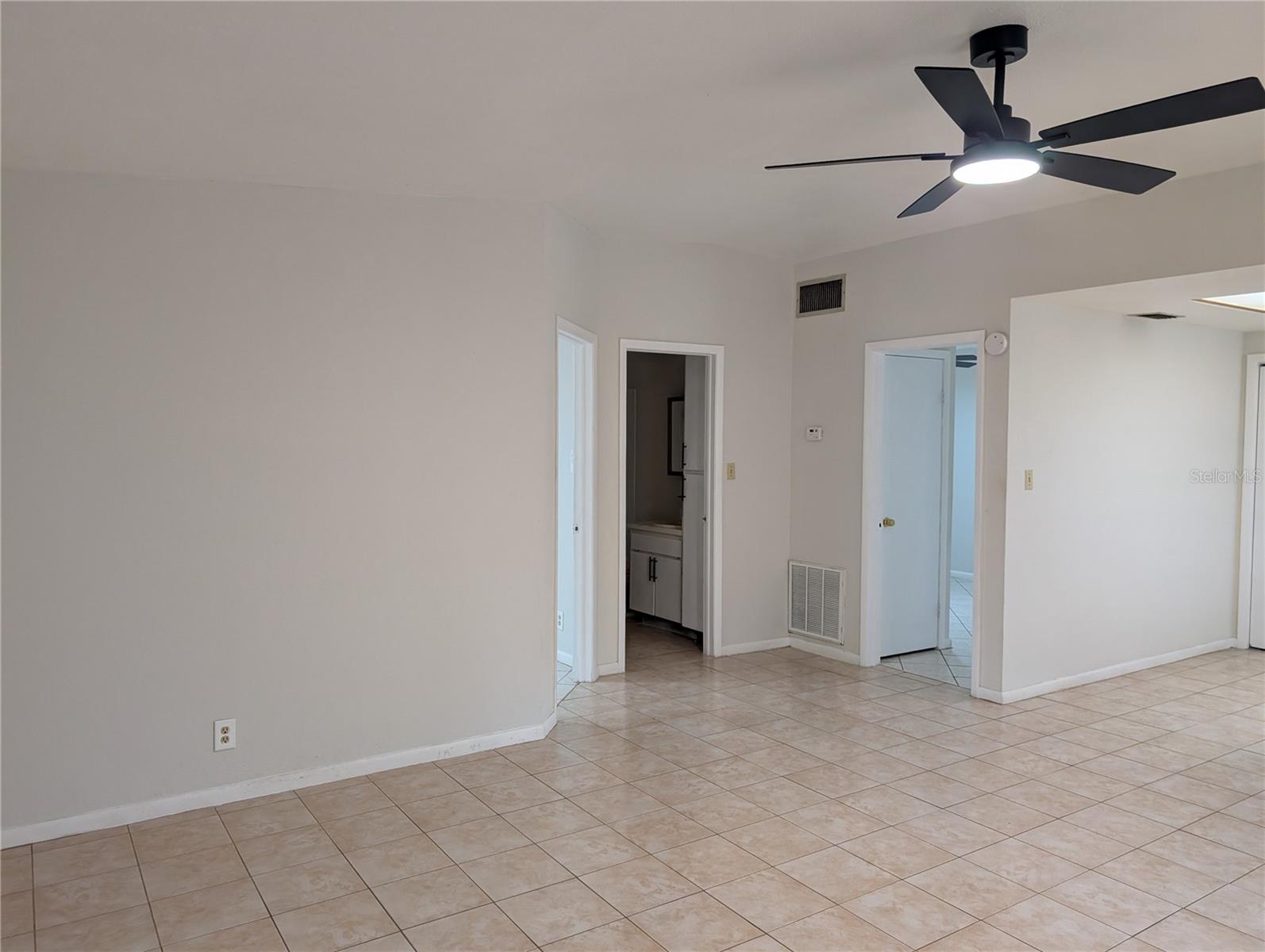Image 5 of 14 For 9213 13th Street Apartment