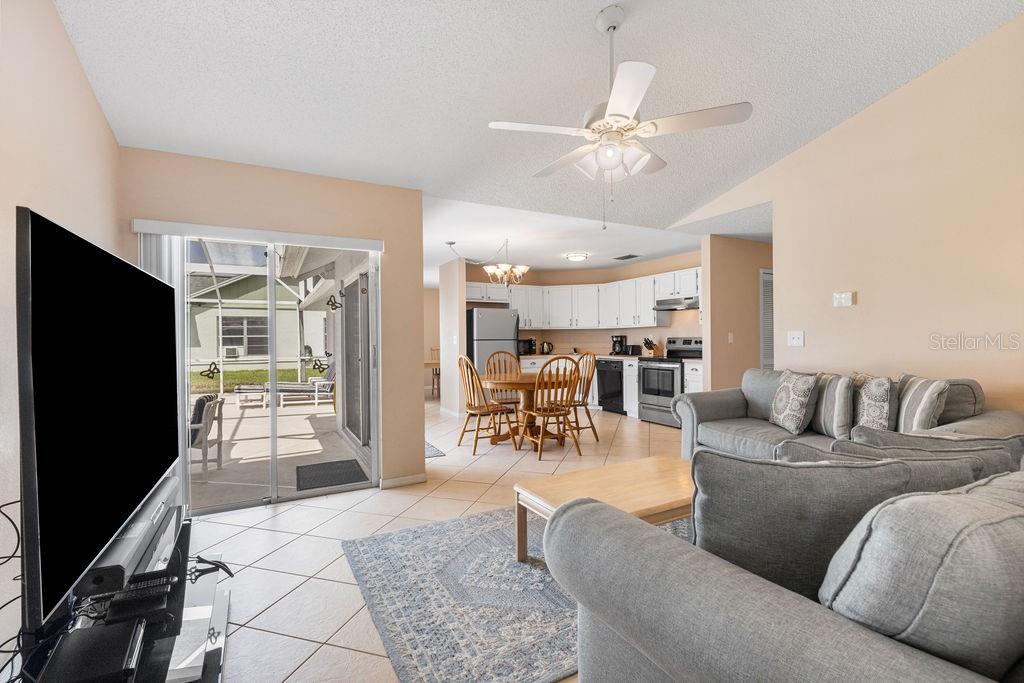 Image 16 of 38 For 7760 Indian Ridge Trail N