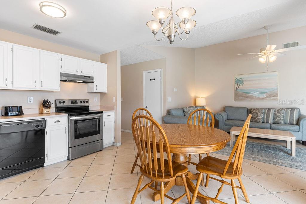 Image 21 of 38 For 7760 Indian Ridge Trail N