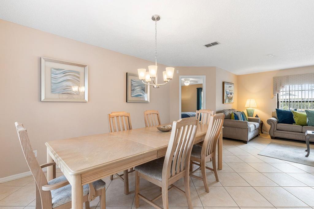 Image 22 of 38 For 7760 Indian Ridge Trail N