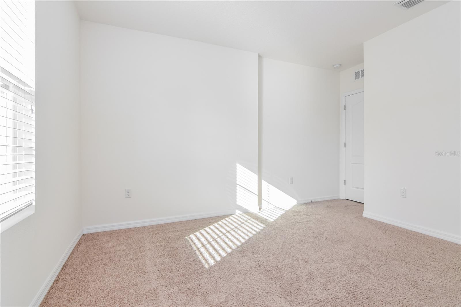 Image 11 of 15 For 14401 Beauly Circle