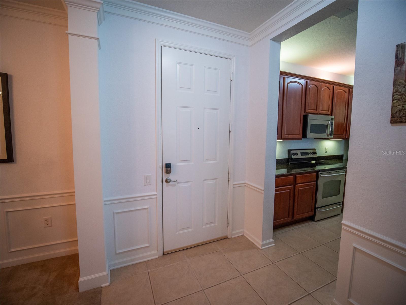 Image 5 of 33 For 4816 Cayview Avenue 20111