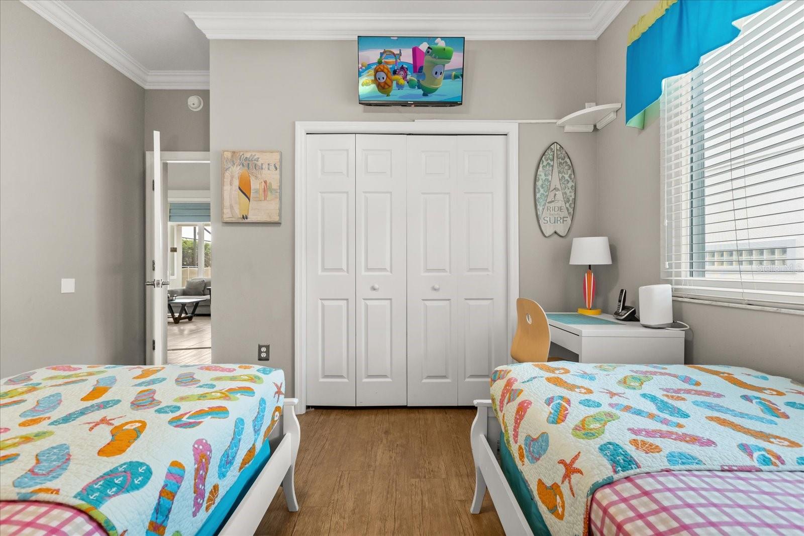 Image 16 of 42 For 8522 Blue Horizon Court