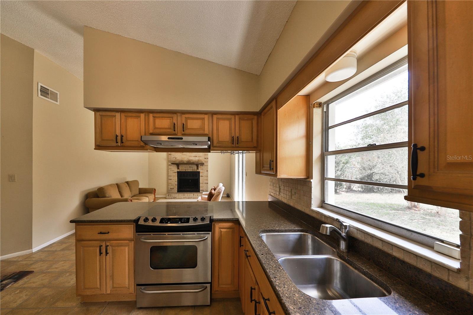 Image 4 of 15 For 309 Panama Circle