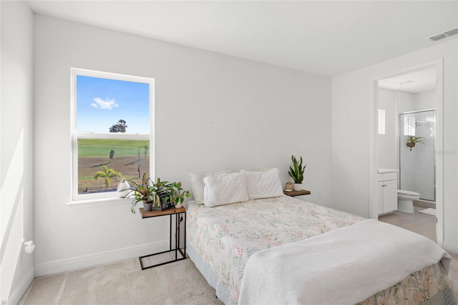 Image 21 of 48 For 16124 Volterra Point
