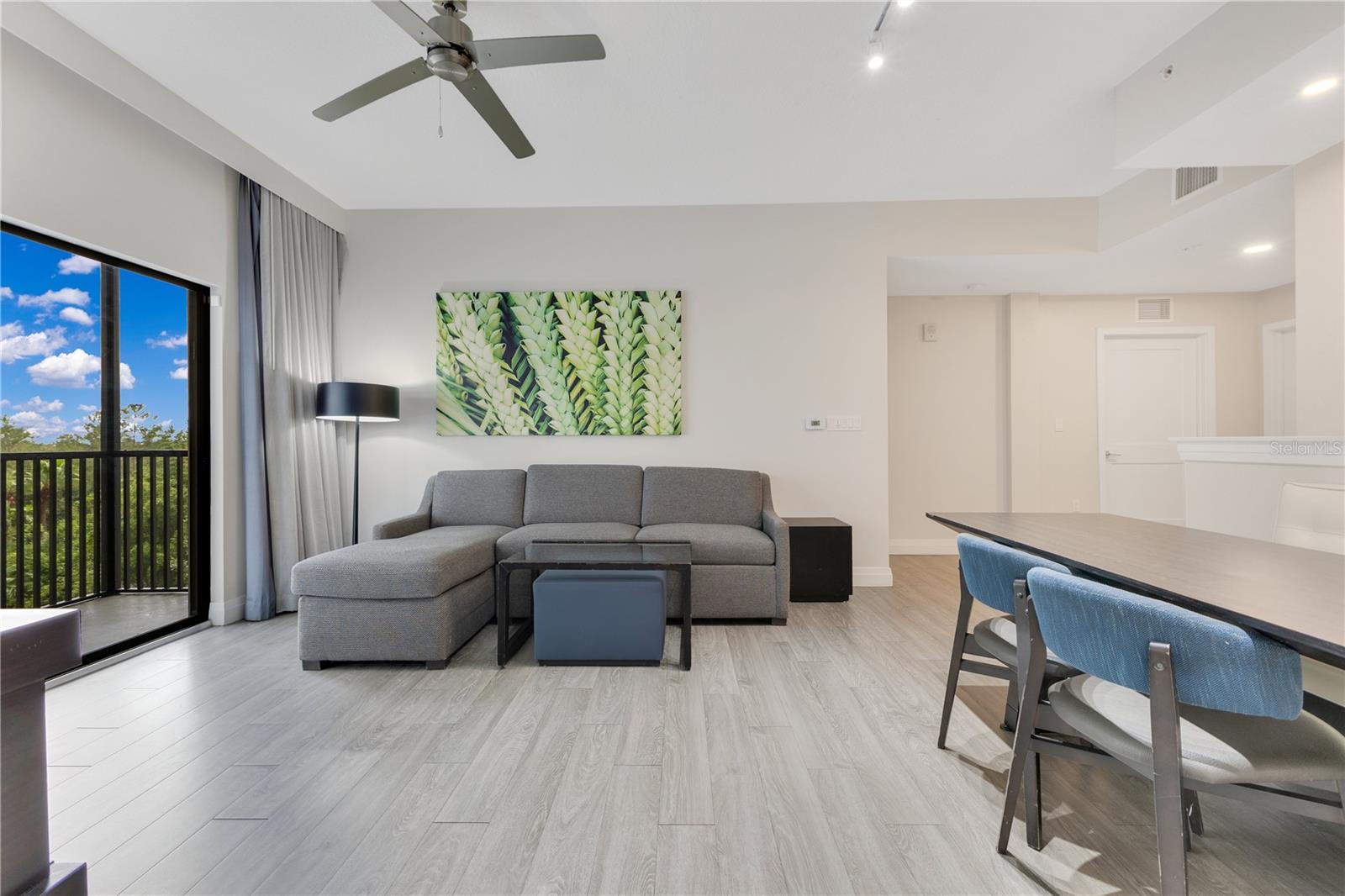 Image 7 of 37 For 14501 Grove Resort Avenue 2438