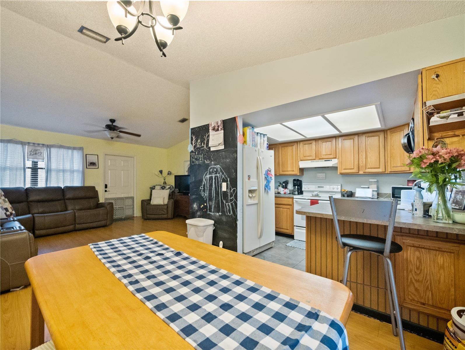 Image 8 of 24 For 35724 Dawn Drive