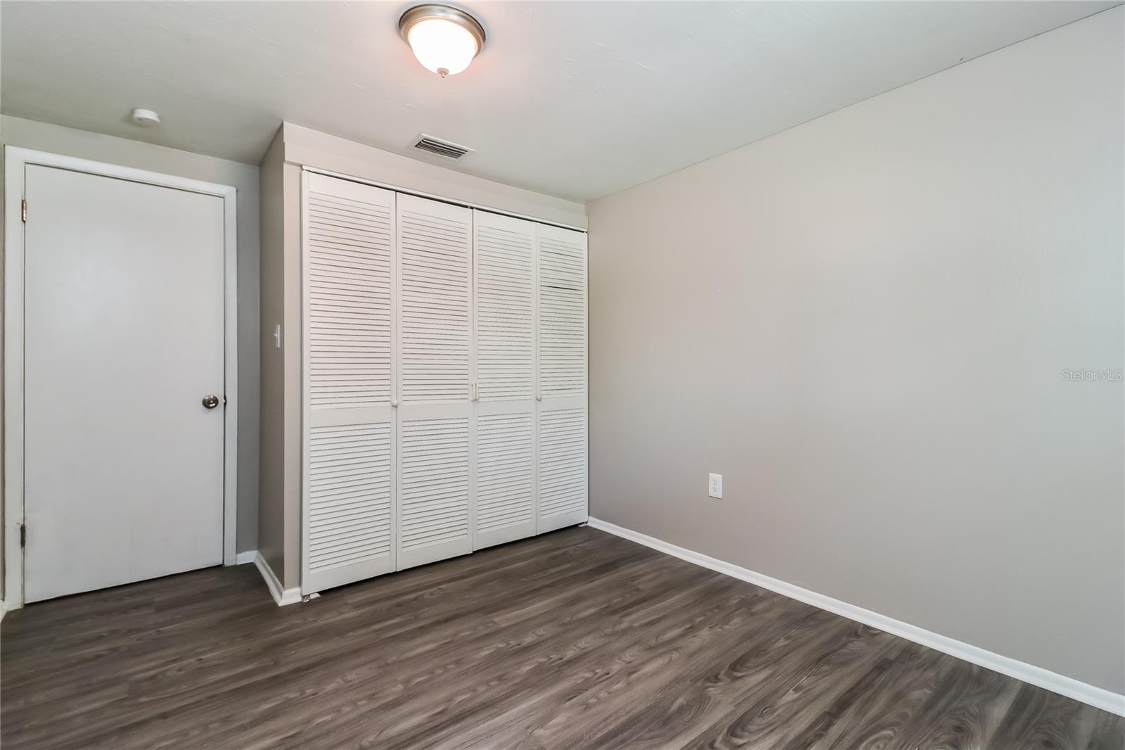 Image 12 of 16 For 8912 Hervel Circle