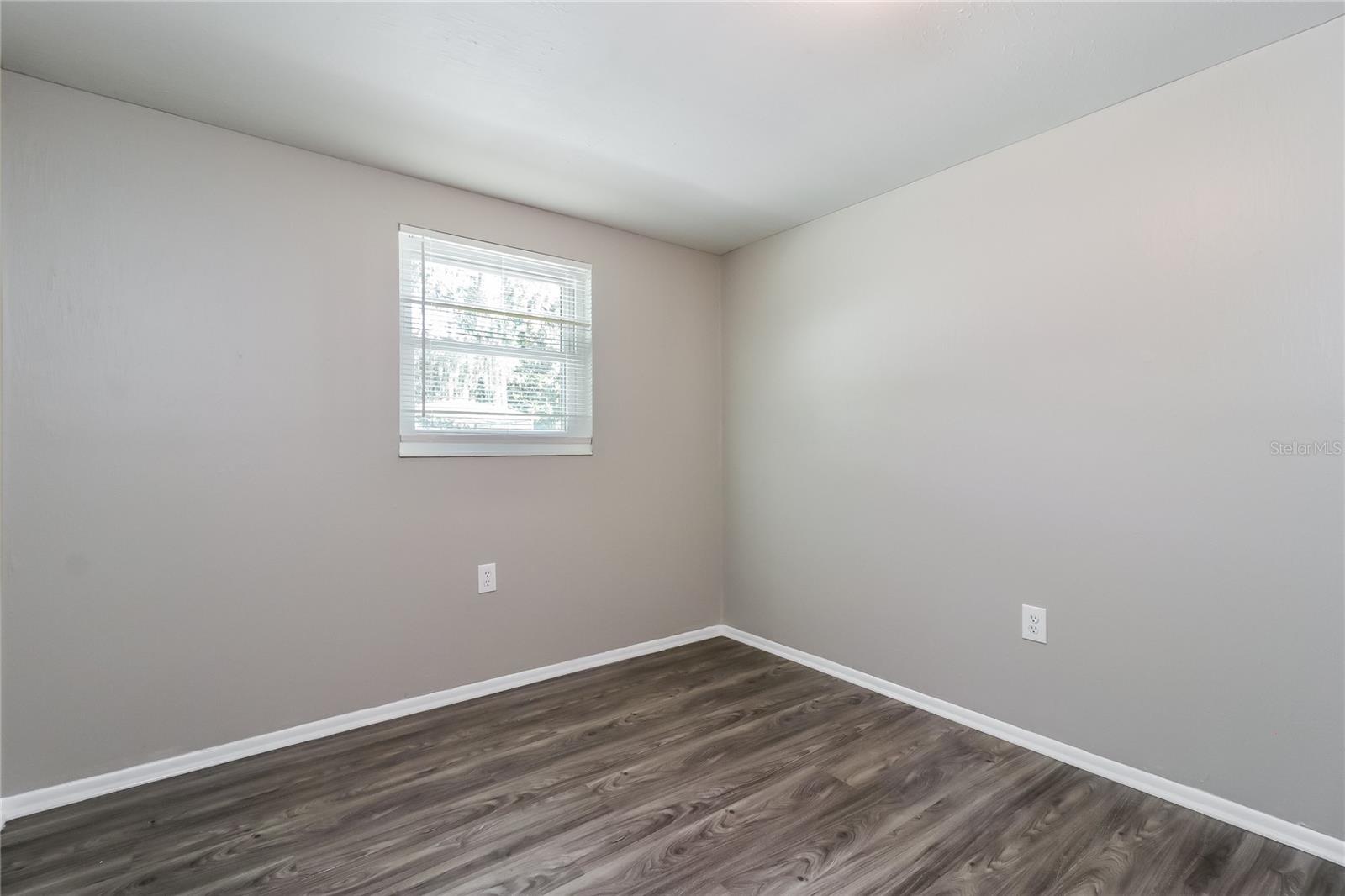 Image 13 of 16 For 8912 Hervel Circle