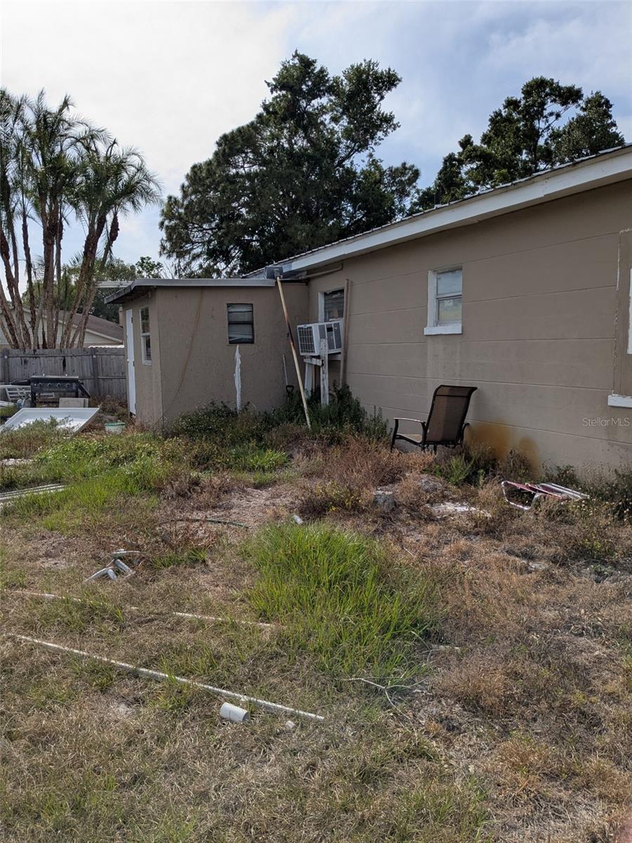 Image 5 of 24 For 1609 Maki Road