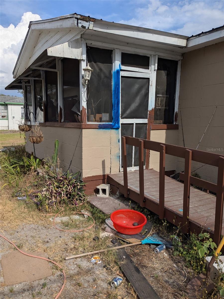Image 7 of 24 For 1609 Maki Road