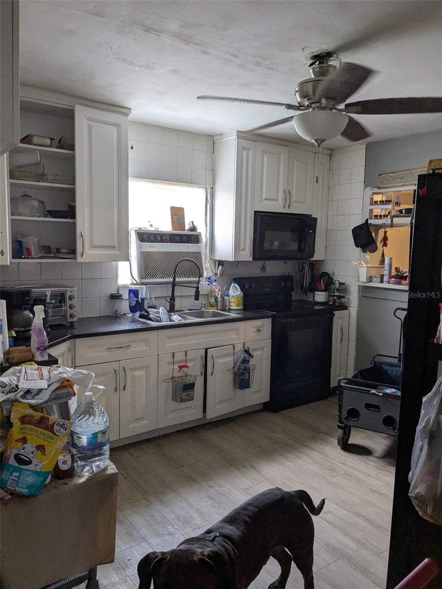 Image 9 of 24 For 1609 Maki Road
