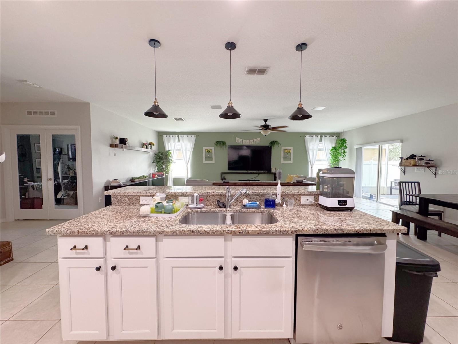 Image 3 of 15 For 318 Briarbrook Lane