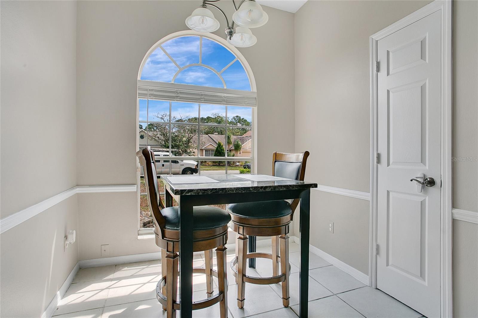 Image 10 of 30 For 468 Wexdon Court