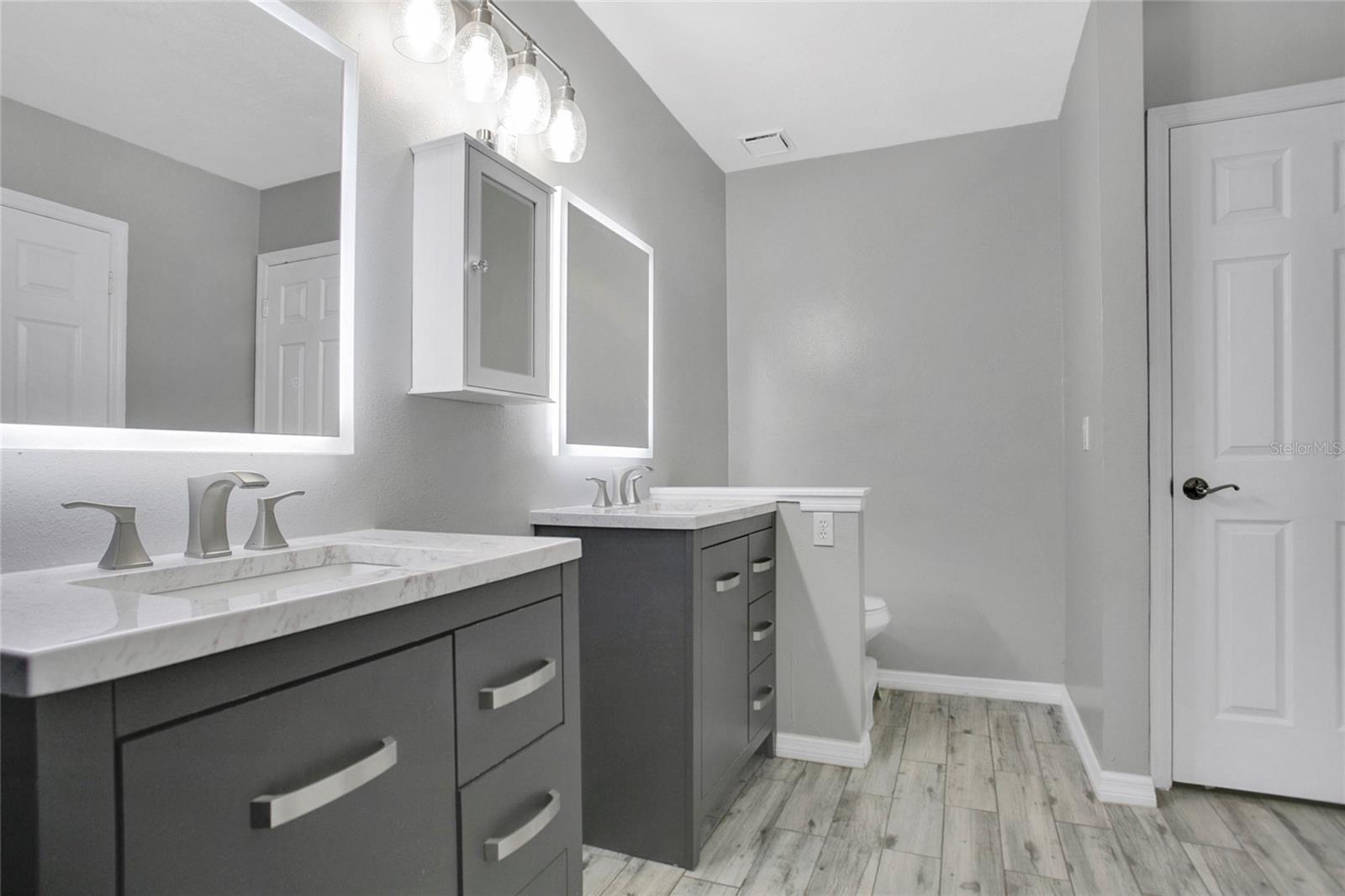 Image 12 of 30 For 468 Wexdon Court