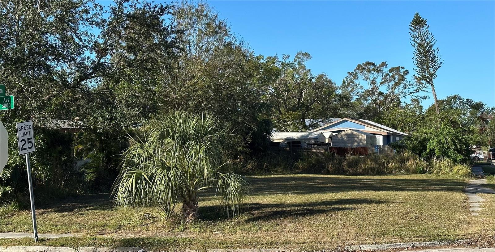 Image 3 of 4 For 1924 31st Street