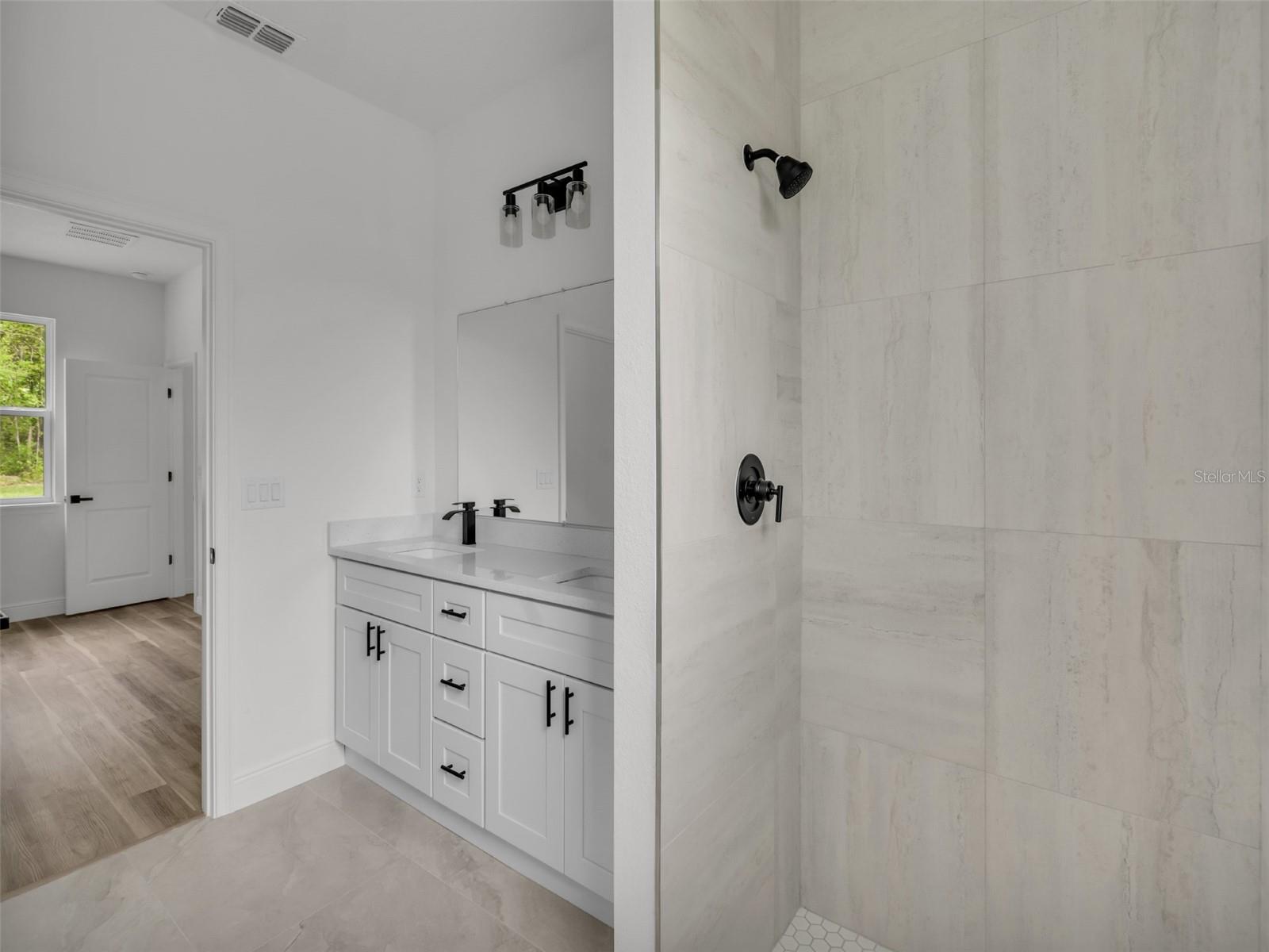 Image 14 of 25 For 2071 Doral Court