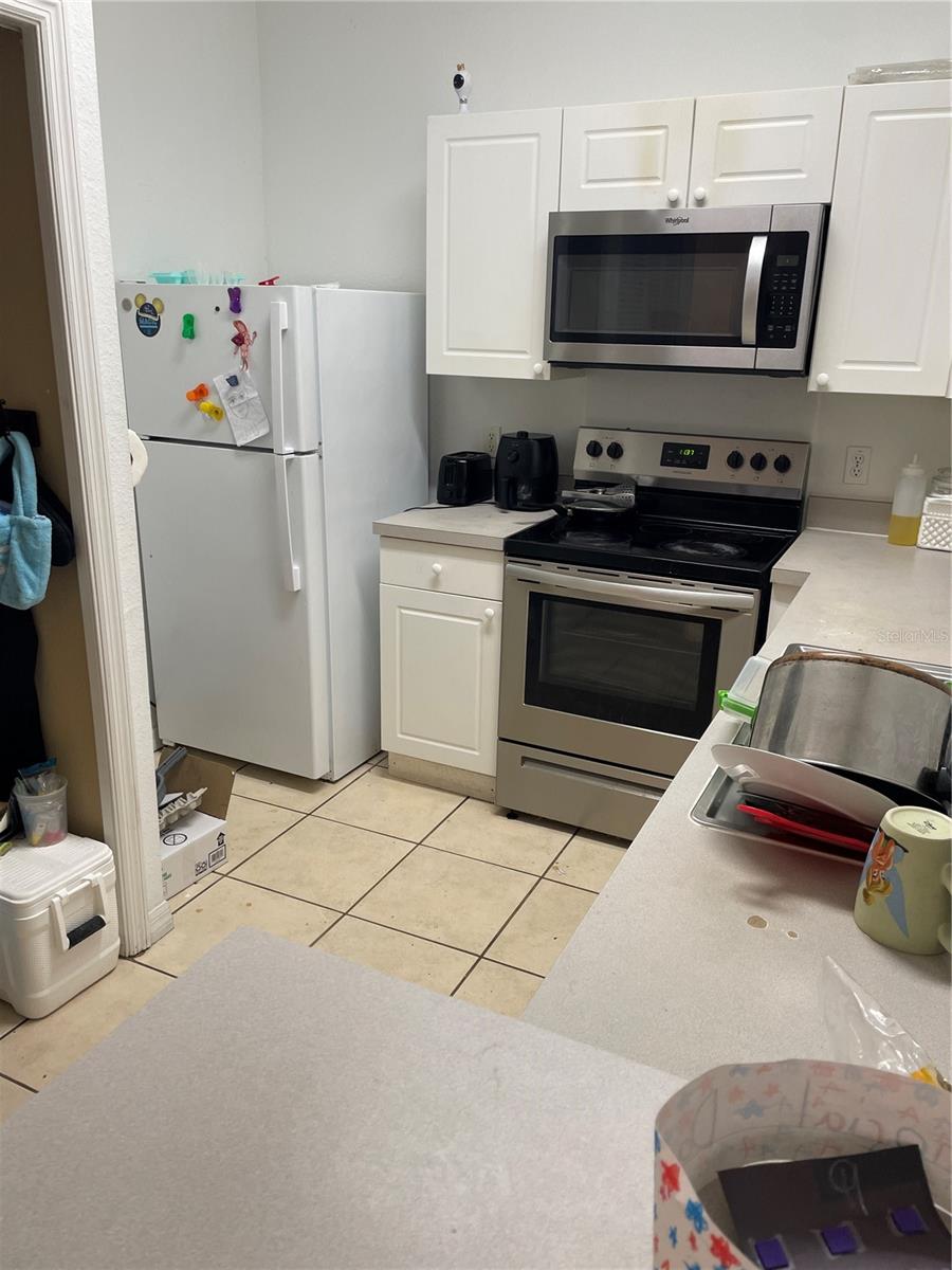 Image 8 of 18 For 2882 Club Cortile Circle B