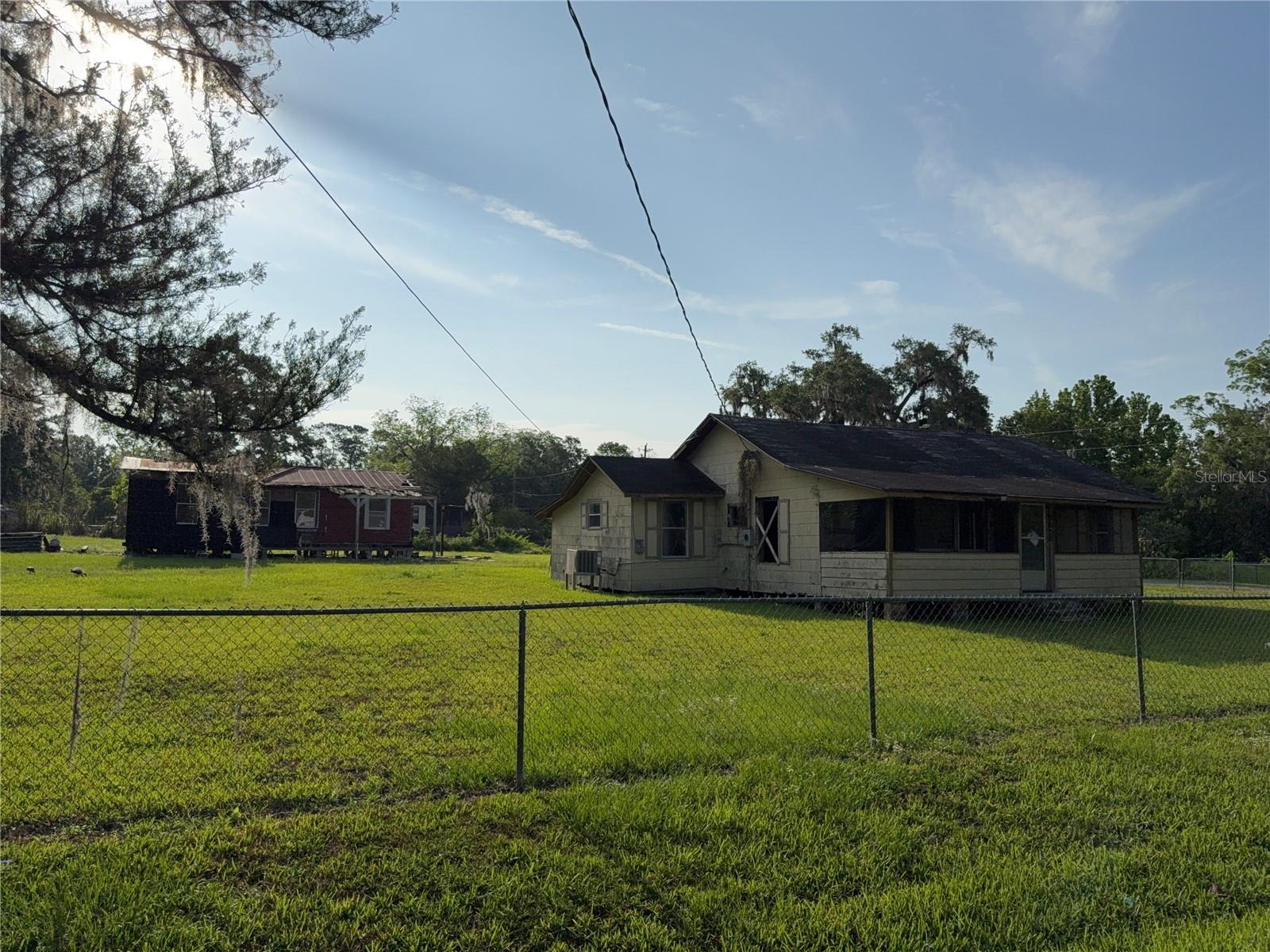 Image 13 of 16 For 9058 Parrish Avenue