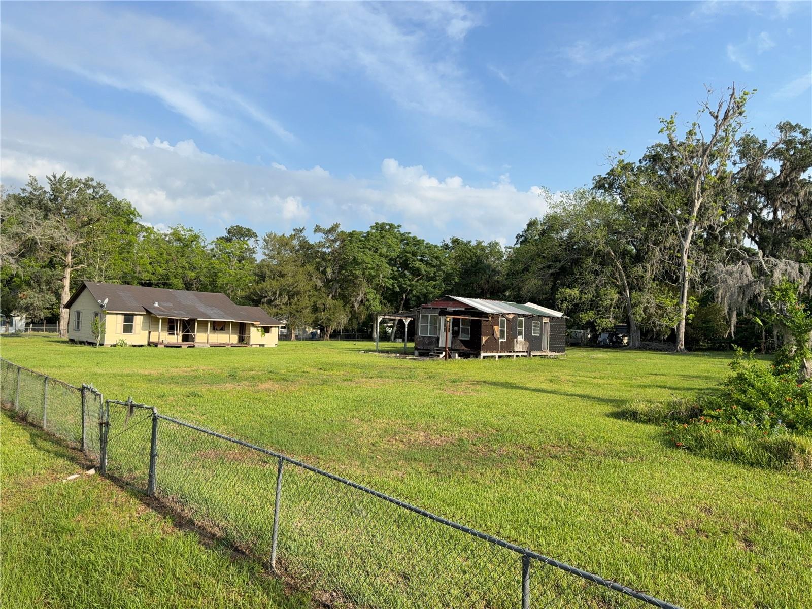 Image 5 of 16 For 9058 Parrish Avenue
