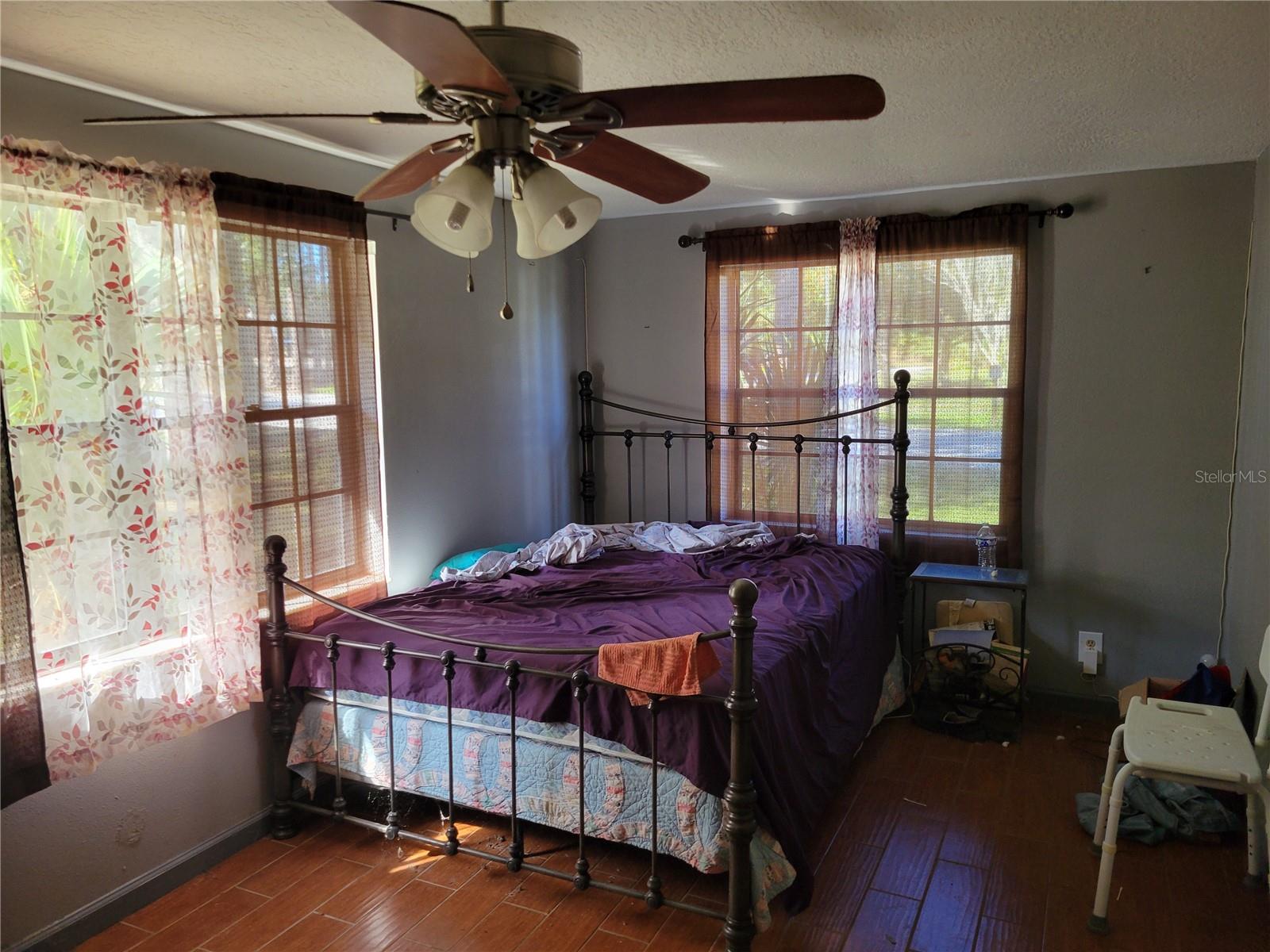 Image 10 of 17 For 3737 Magoon Avenue