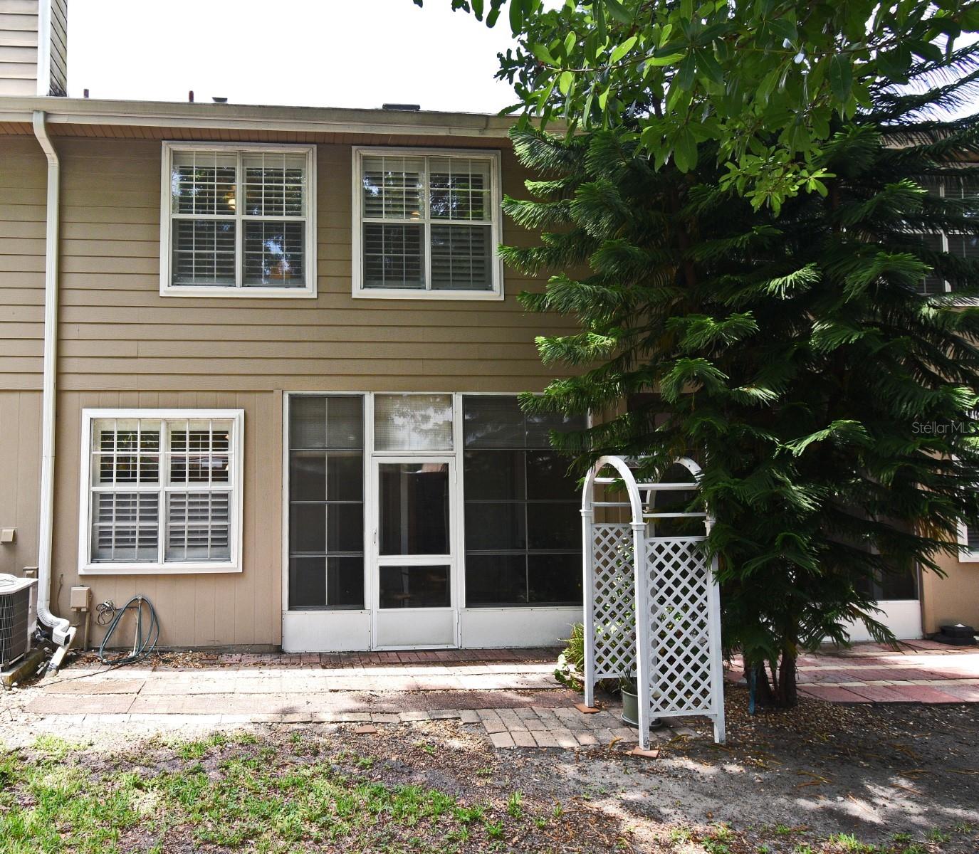 Image 25 of 30 For 677 Post Oak Circle 115