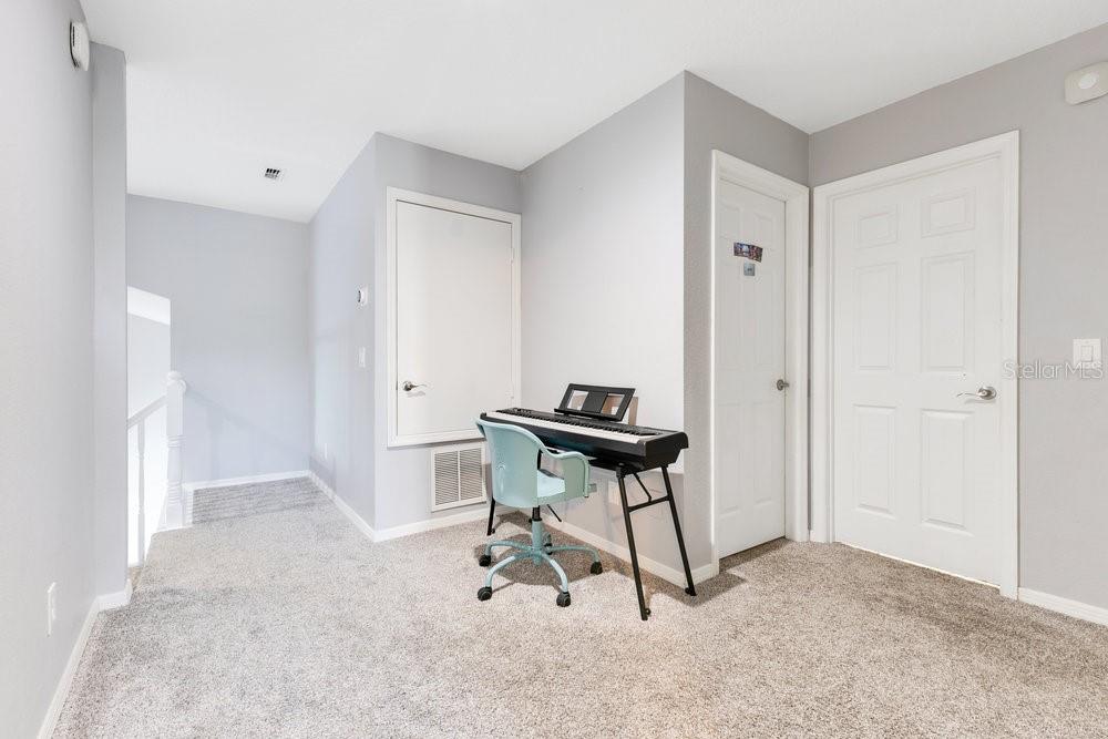 Image 21 of 34 For 1837 Sweetwater West Circle