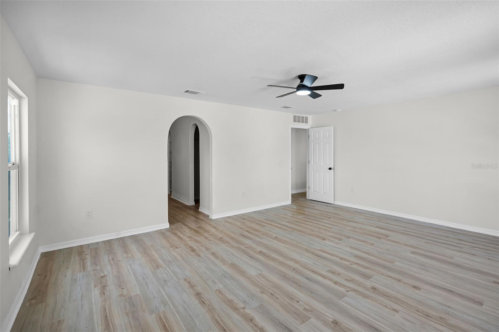 Image 30 of 54 For 520 Stonewall Avenue