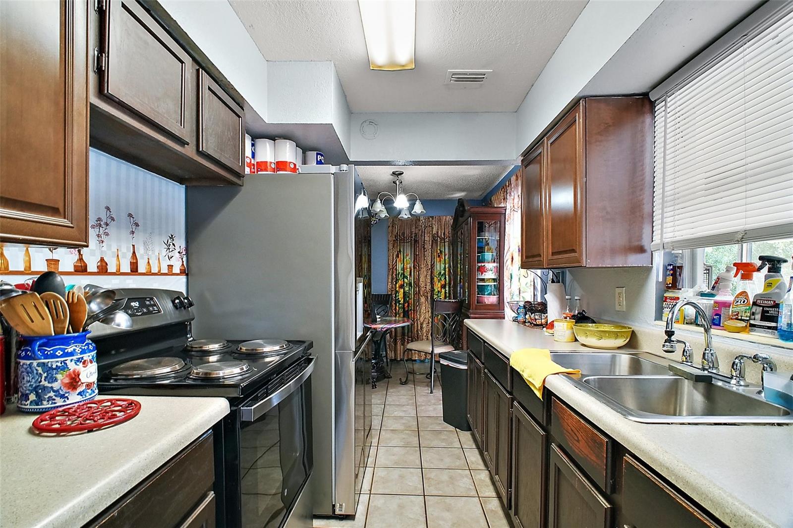 Image 21 of 31 For 2921 Bon Air Drive