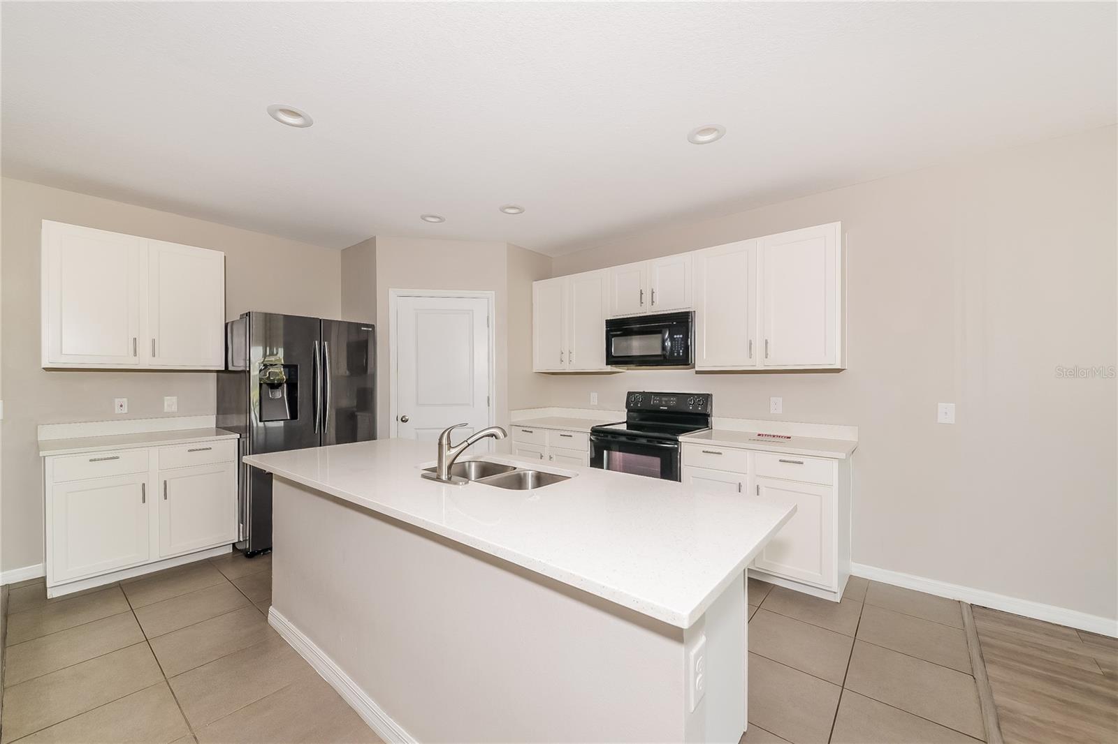 Image 6 of 17 For 15117 Agave Grove Place