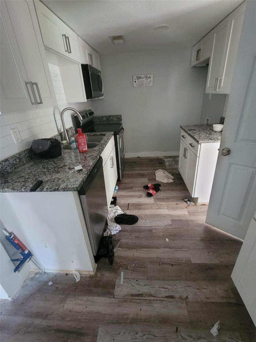 Image 4 of 8 For 1620 Grand Street