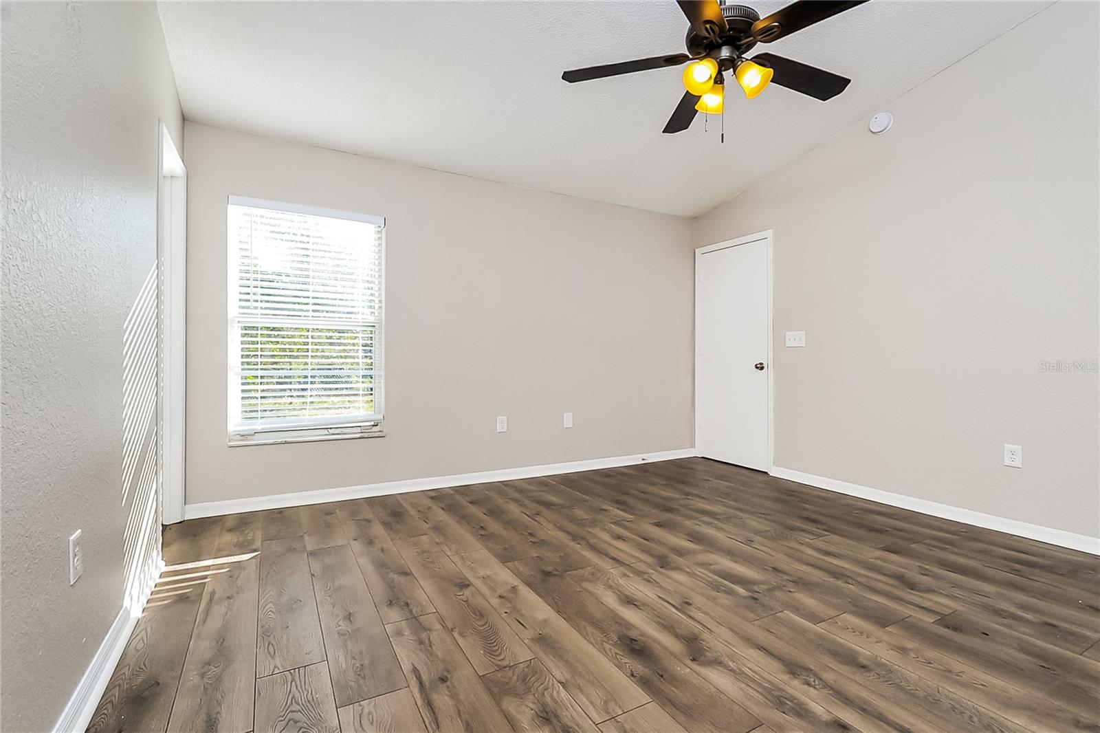 Image 8 of 16 For 3702 Imperial Drive