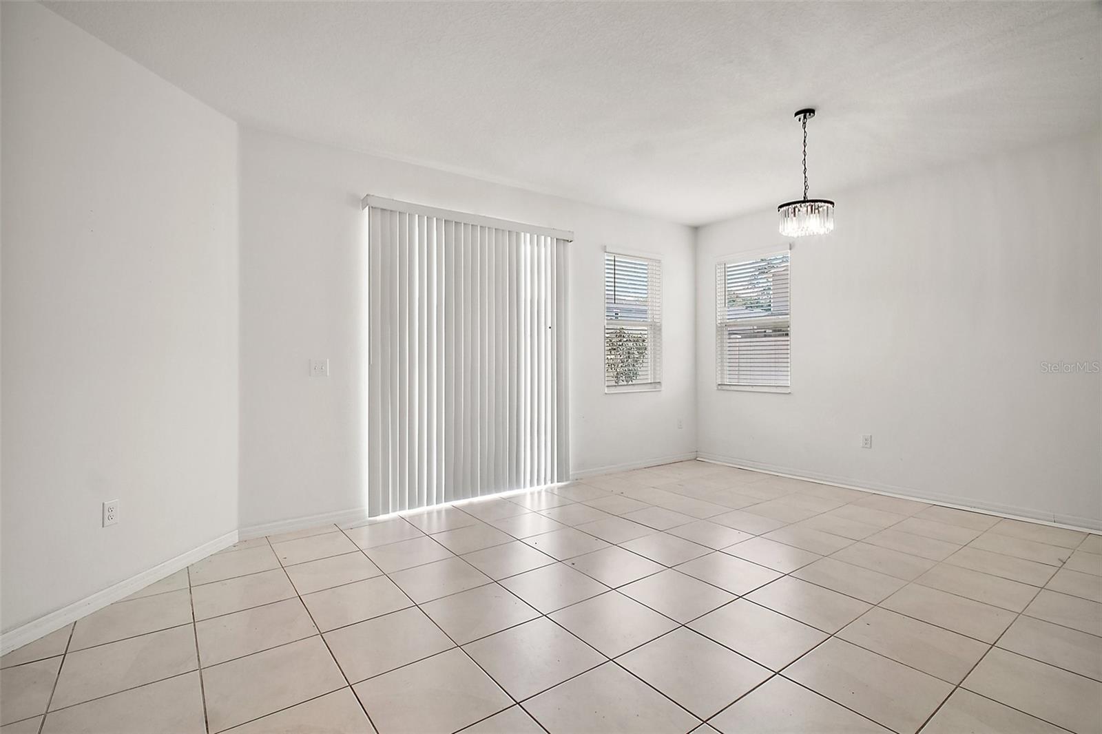 Image 23 of 34 For 7054 Cruz Court
