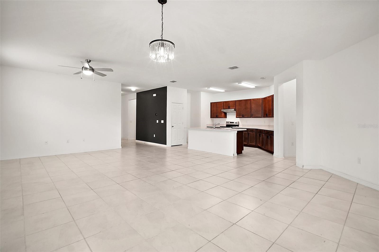 Image 24 of 34 For 7054 Cruz Court