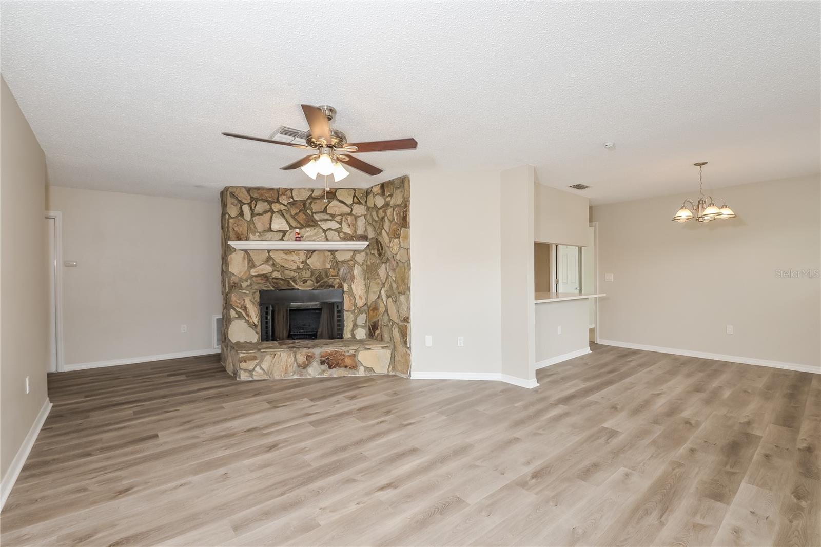 Image 3 of 16 For 1187 Bacon Avenue