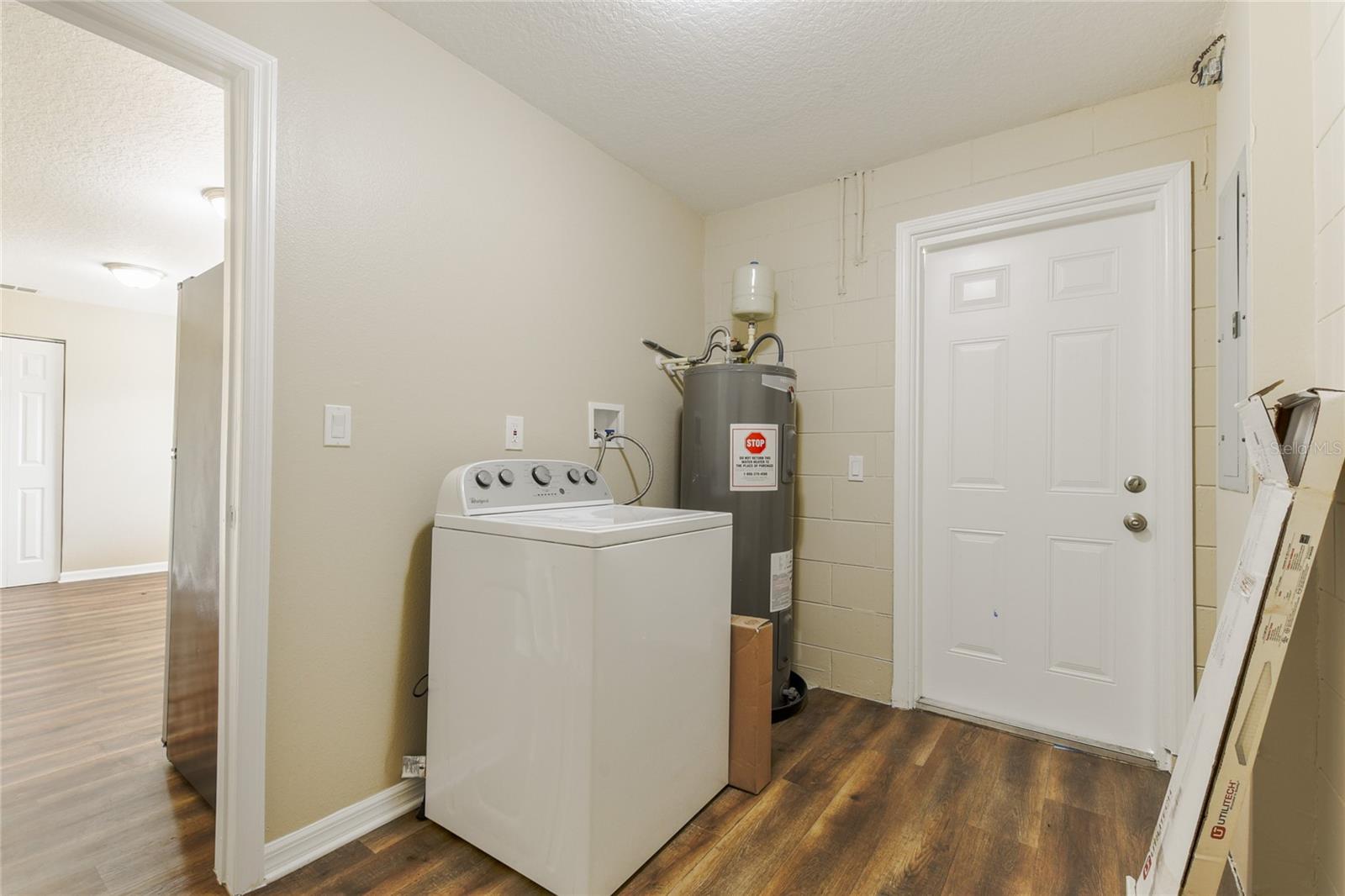 Image 10 of 28 For 5822 Flori Lane