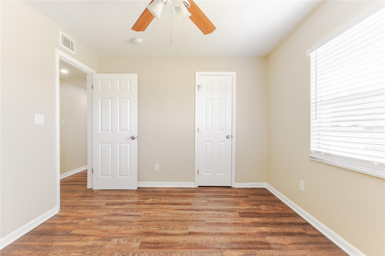 Image 19 of 28 For 5822 Flori Lane