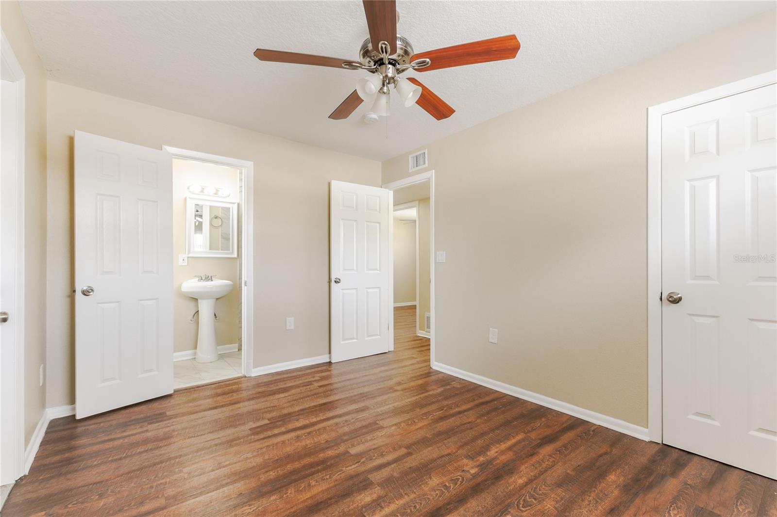 Image 21 of 28 For 5822 Flori Lane