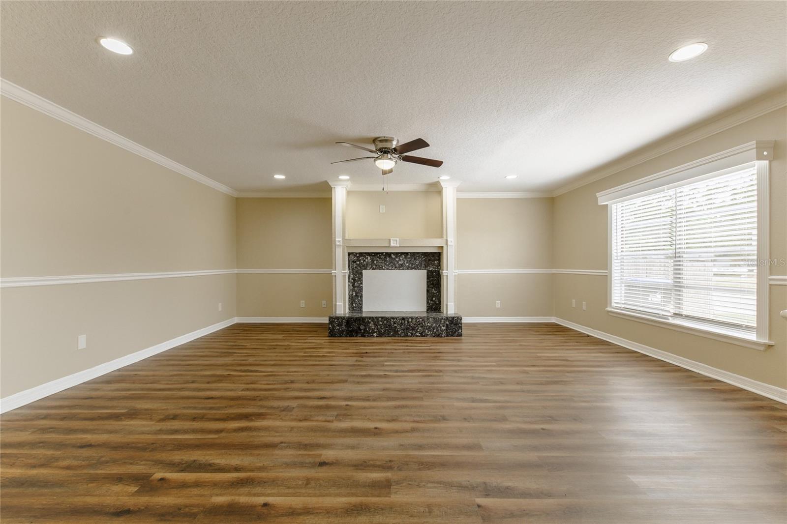 Image 7 of 28 For 5822 Flori Lane