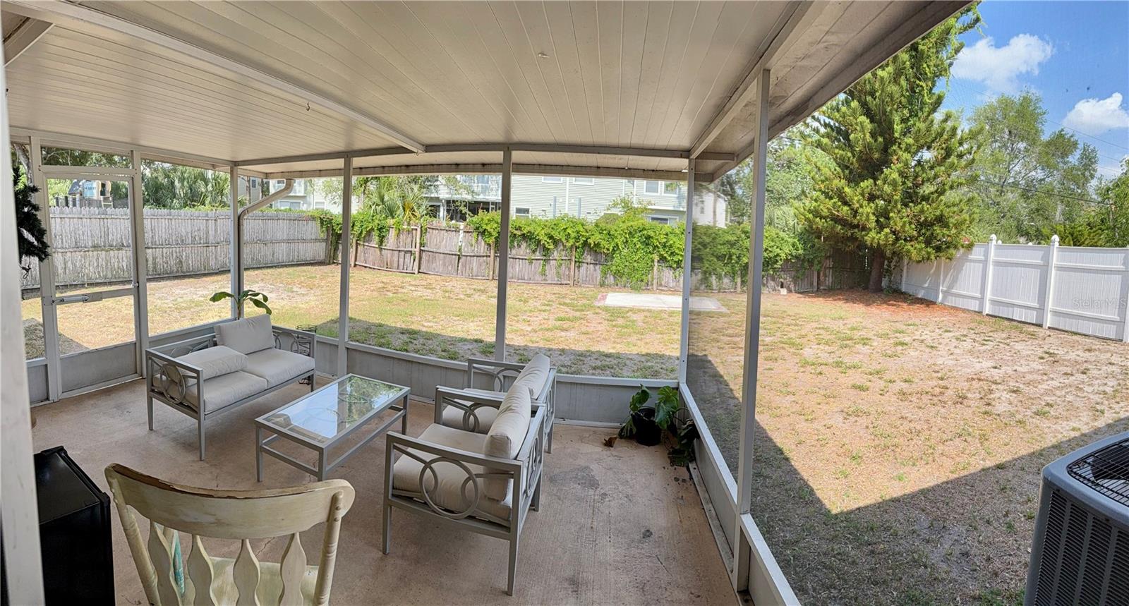 Image 12 of 22 For 13122 Cumberland Drive