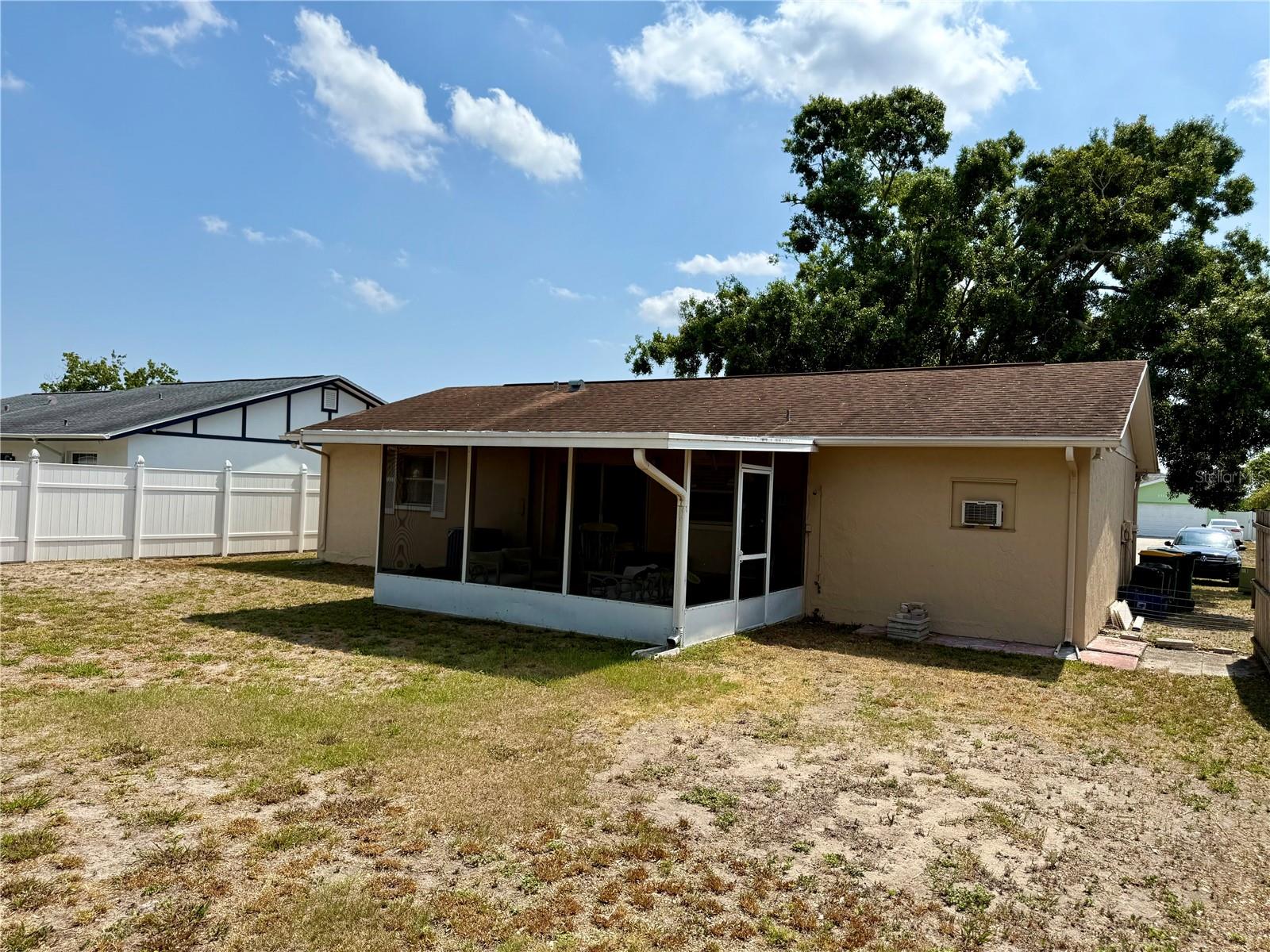 Image 13 of 22 For 13122 Cumberland Drive