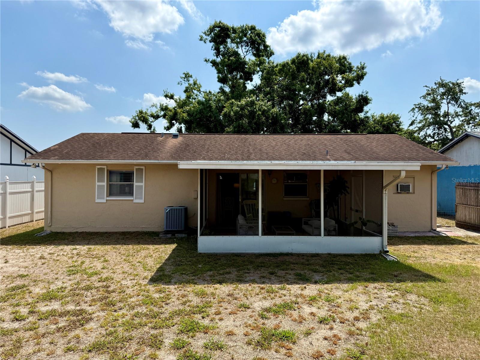 Image 14 of 22 For 13122 Cumberland Drive