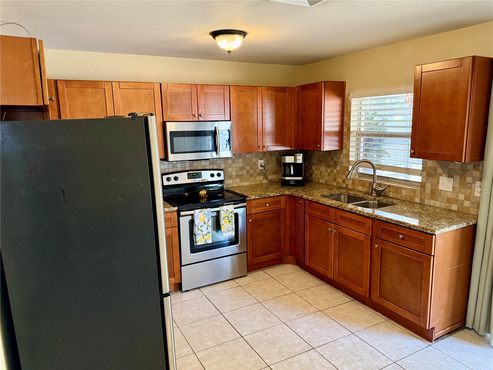 Image 7 of 22 For 13122 Cumberland Drive